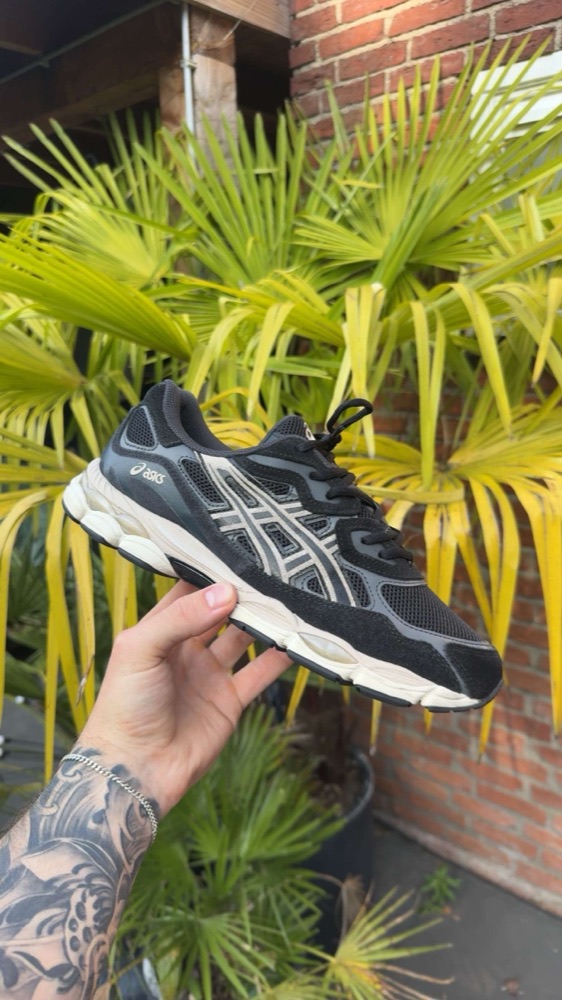 Asics — behandeld door Klean Patta's